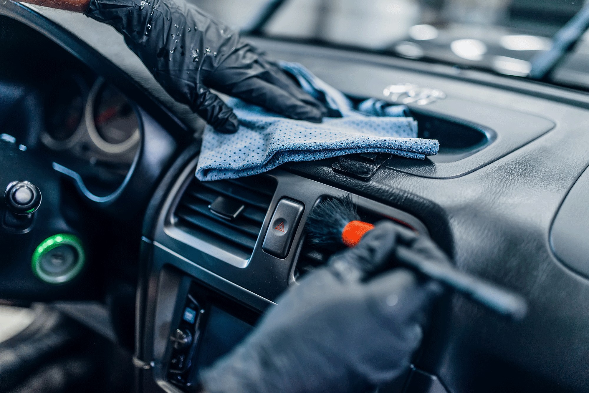 Nettoyage intérieur automobile à domicile — Lustr'Auto Service